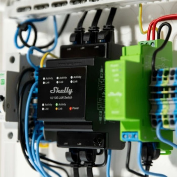 Shelly LAN Switch - Internet Network Switch with 5 Ethernet RJ45 LAN Ports - DIN Rail Installation